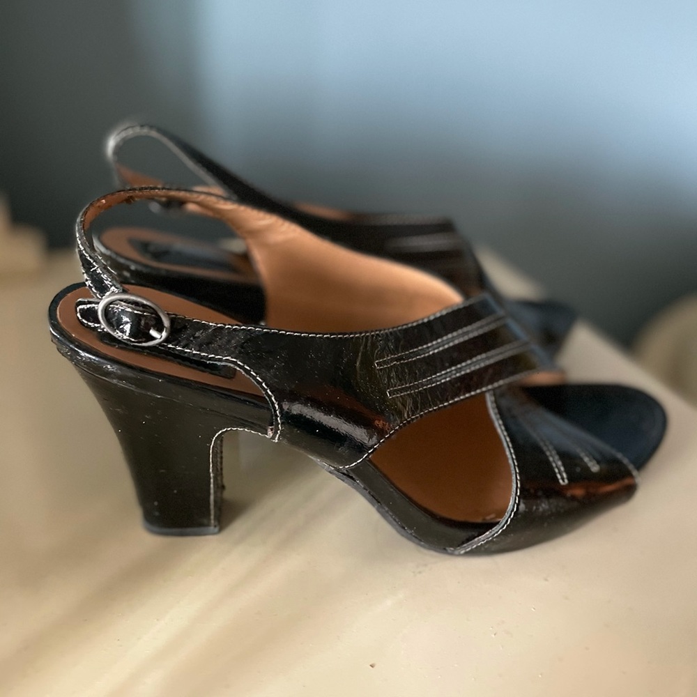 Sandal